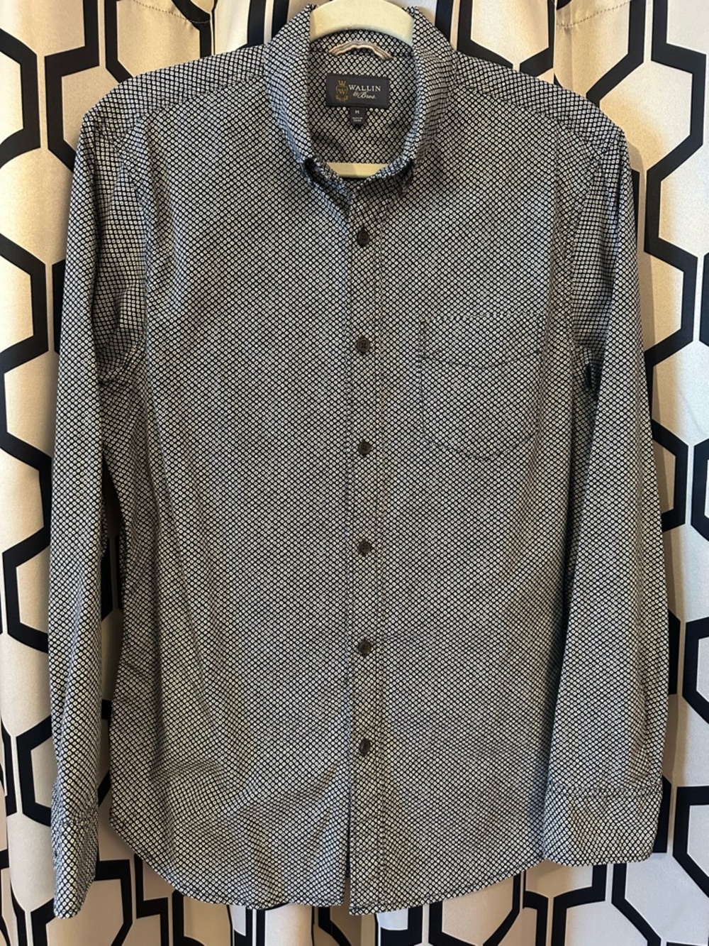 Men’s Black Micro-Pattern Button-Down Shirt